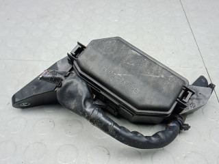 блок предохранителей Toyota C-HR 1 поколение AX10 2017, 1.2 л., бензин