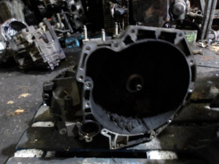 КПП механическая (МКПП) Ford Focus 1 поколение 2001, 1.8 л., бензин, МКПП, XS4R7002BD