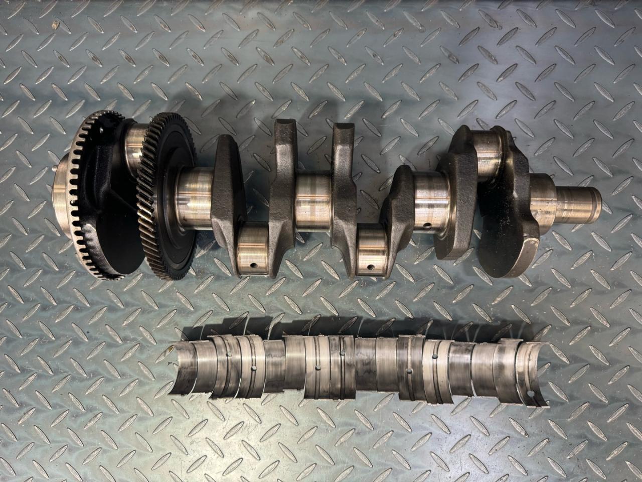 коленвал Jeep Cherokee KJ (2001 - 2007), 2.8 л., CRD, ENR, дизель, 05093881 - фото №1