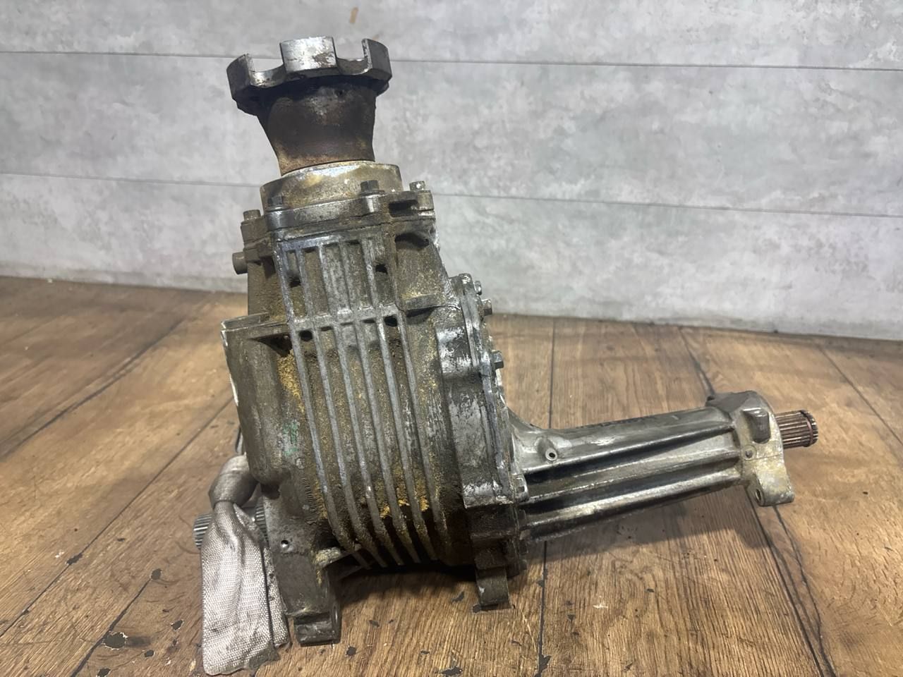 раздаточная коробка Chevrolet Captiva 1 поколение (2006 - 2011), 3.2 л., 10 HM, бензин, АКПП, 24254153, 24246664, 24240427, 24244572, 24257134, 24241100 - фото №1