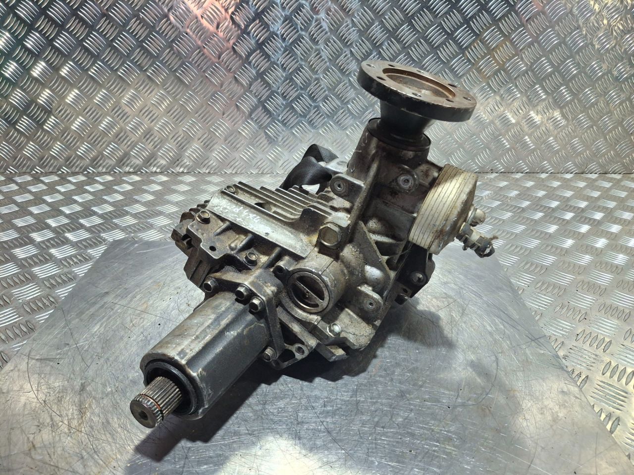 раздаточная коробка Mazda CX-7 1 поколение (2006 - 2009), 2.3 л., Ti, L3-VDT, бензин, АКПП, LN0327500G - фото №1