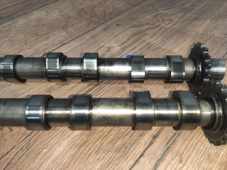 распредвал Land Rover Freelander 2 поколение (2006 - 2010), 2.2 л., 224DT, дизель, LR021914, XR858319, 1692282, 1692283, 0801FZ, LR021913, XR858318, 0801FY