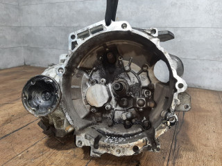 КПП механическая (МКПП) Volkswagen Golf 6 поколение (2008 - 2012), 1.4 л., TSI, CAVD, бензин, МКПП, передний привод, 02S300046P, KWB