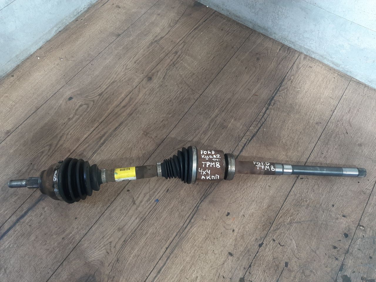 полуось передняя правая (приводной вал, ШРУС) Ford Kuga 2 поколение (2013 - 2026), 2.0 л., TPMB, бензин, АКПП, полный привод, CV613B436KB - фото №1