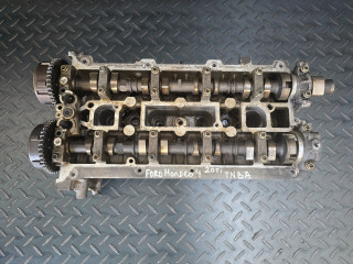 головка блока цилиндров Ford Mondeo 4 поколение [рестайлинг] (2010 - 2015), 2.0 л., Ti, TNBA, бензин, RFBB5E6090DB, BB5E6090DB, 5145464, 5162176, LR028243