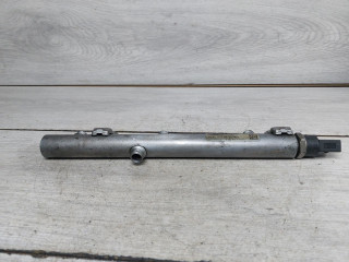 топливная рампа Jeep Grand Cherokee 4 поколение (2010 - 2013), 3.0 л., 642.980, дизель, 6420700695, 64107006002