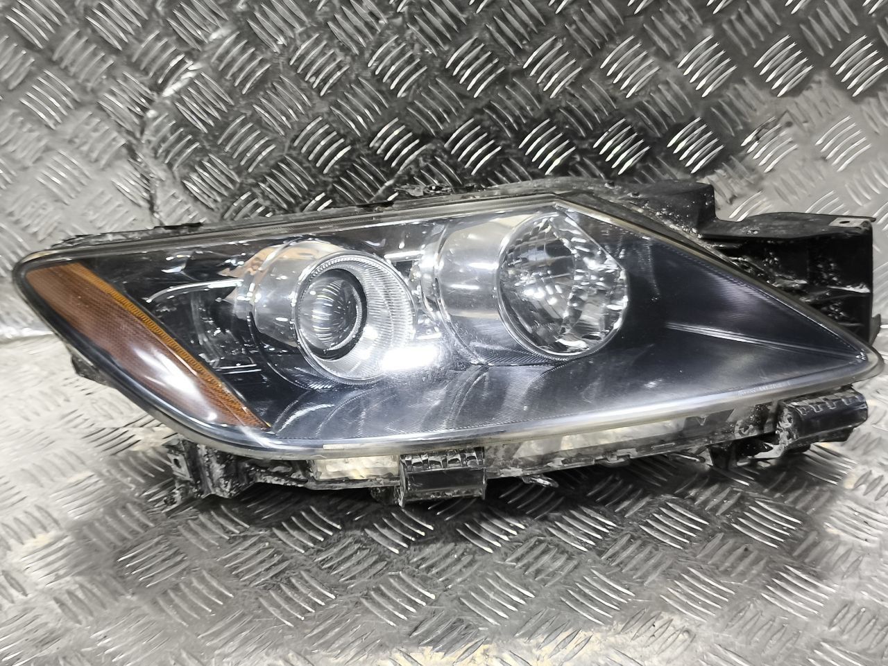 фара правая Mazda CX-7 1 поколение (2006 - 2009), правый руль, EG21510K0E - фото №1