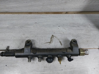 топливная рампа Nissan Pathfinder R51 R51M (2004 - 2010), 2.5 л., YD25DDTi, дизель, 17520EB305, 17520EB305C, 17520EB35A