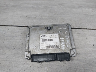 блок управления двигателем Fiat 500 2 поколение (2008 - 2015), 1.2 л., 169 A4.000, бензин, робот, 51879261