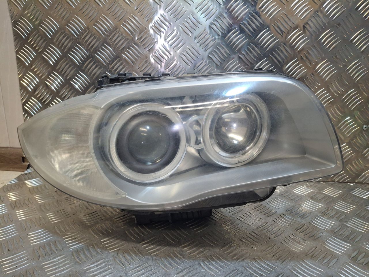фара правая BMW 1 серия E81/E82/E87/E88 E87 (2004 - 2007), правый руль, 63117170294 - фото №1