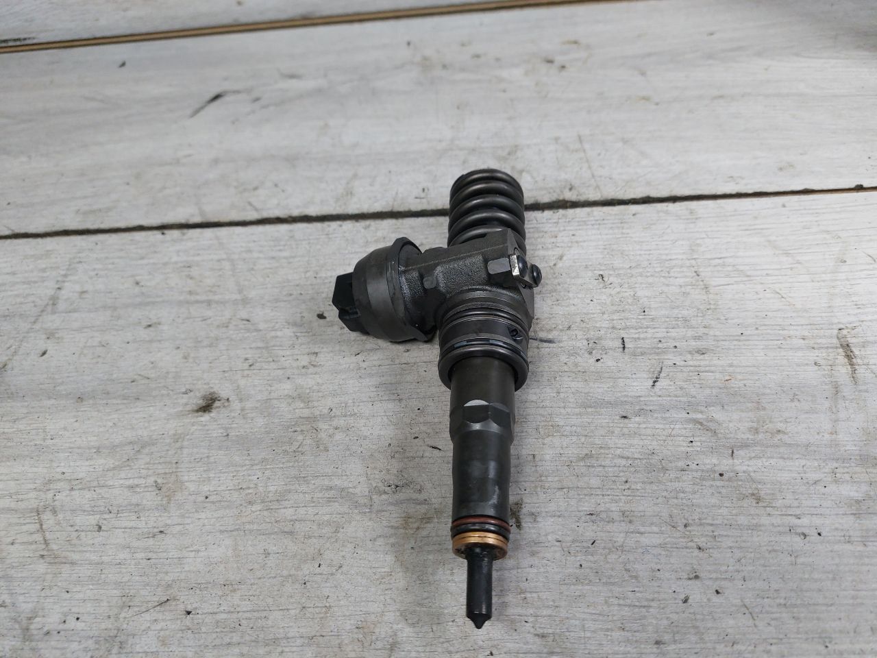 форсунка Volkswagen Transporter T5 (2003 - 2009), 2.5 л., TDi PD, дизель, 07Z130073N, 0414720304 - фото №1