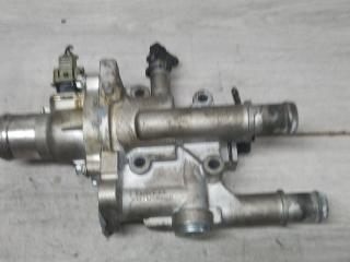 корпус термостата Chevrolet Cruze 1 поколение (2009 - 2012), 1.8 л., F18D4, бензин, 96984103, 55353311, 25199824, 25192230, 25192228