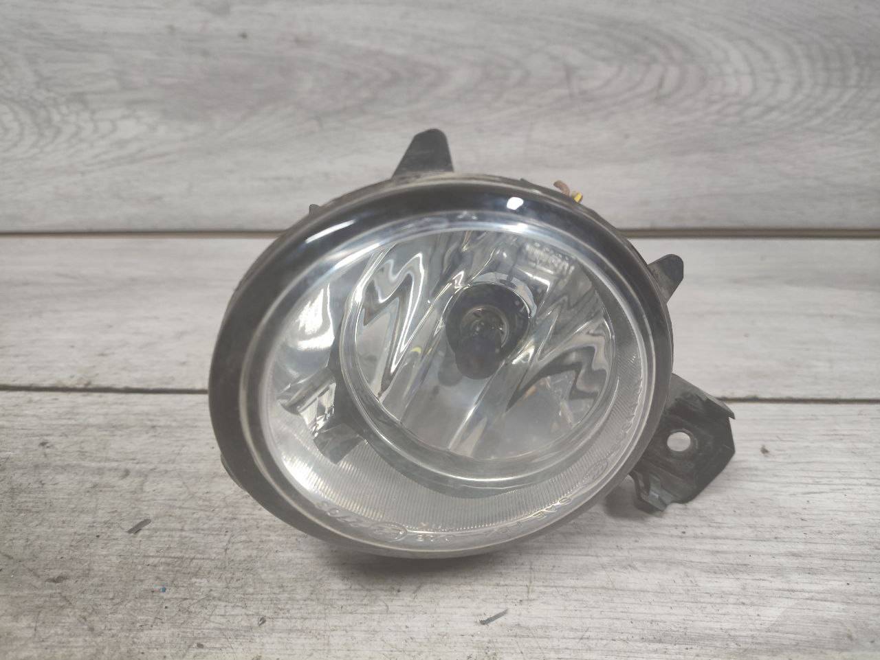 фара противотуманная правая BMW X5 E70 (2006 - 2010), 6317718431803 - фото №1