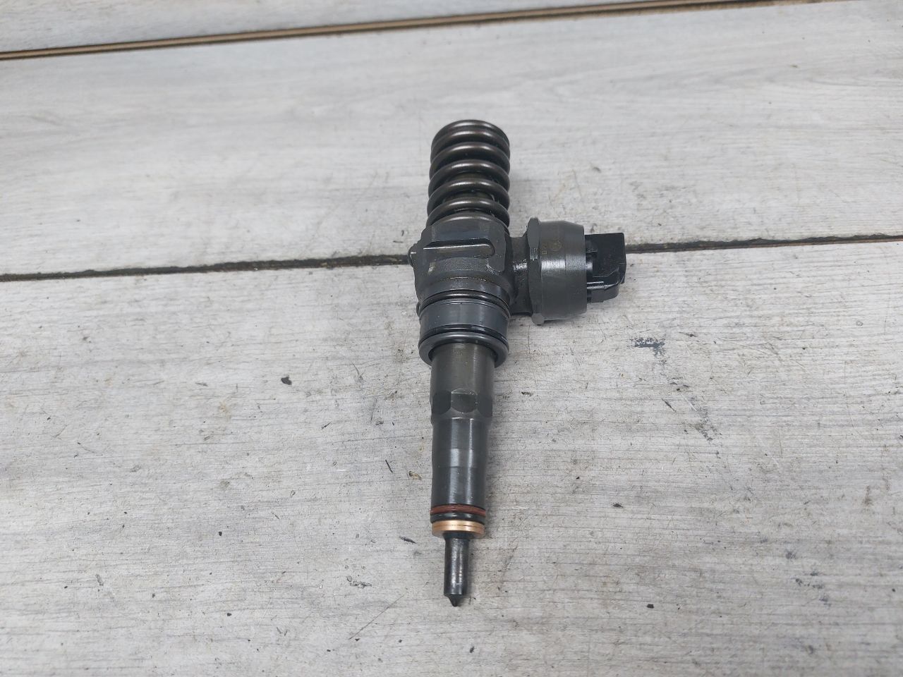 форсунка Volkswagen Transporter T5 (2003 - 2009), 2.5 л., TDi PD, дизель, 07Z130073N, 0414720304 - фото №1