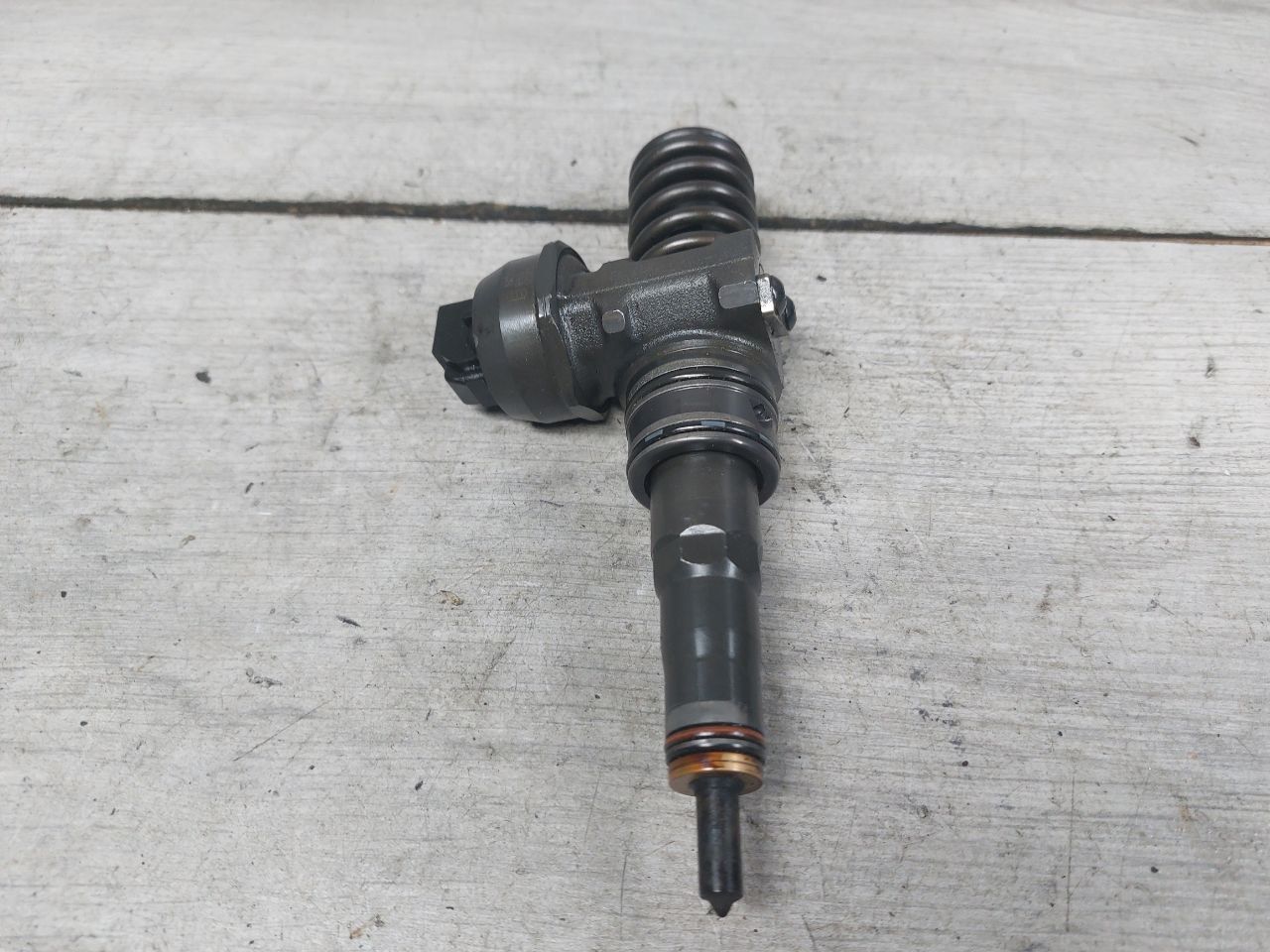 форсунка Volkswagen Transporter T5 (2003 - 2009), 2.5 л., TDi PD, дизель, 07Z130073N, 0414720304 - фото №1