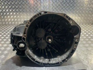 КПП механическая (МКПП) Renault Trafic 2 поколение [рестайлинг] (2006 - 2015), 2.0 л., M9R 786, дизель, передний привод, 7701477364, PF6010, 8200546200, 8200460604