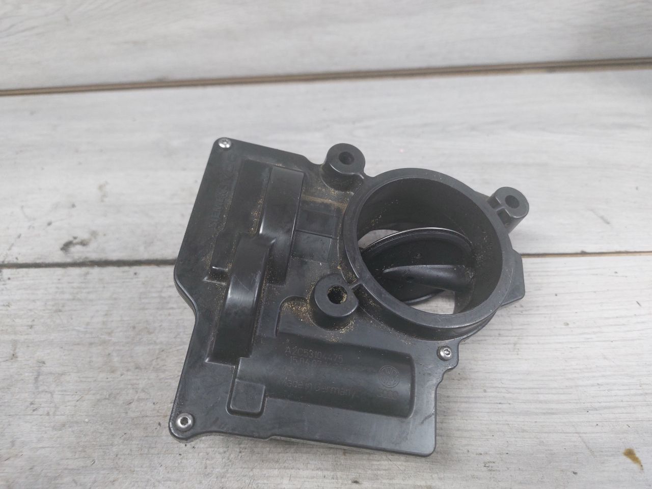 заслонка дроссельная Volkswagen Golf 5 поколение (2003 - 2009), 1.4 л., BLG, бензин, 03C128063A, A2C53104475, 03C128063B - фото №1