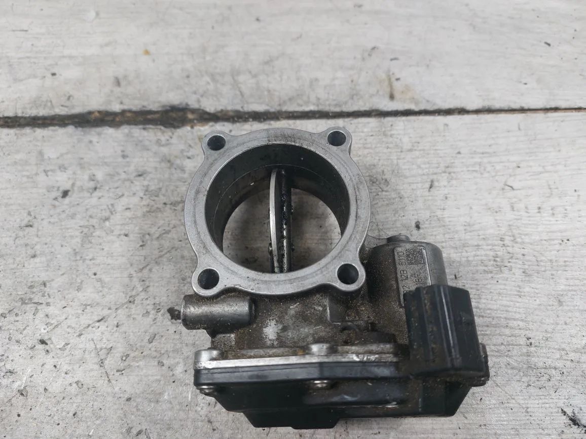 заслонка дроссельная Jeep Grand Cherokee 4 поколение (2010 - 2013), 3.0 л., CRD, EXF, дизель, 68147613AA - фото №1