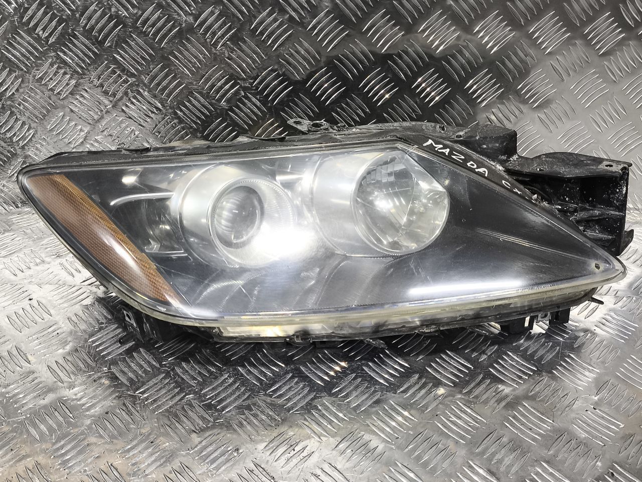 фара правая Mazda CX-7 1 поколение (2006 - 2009), правый руль, EG21510K0E - фото №1