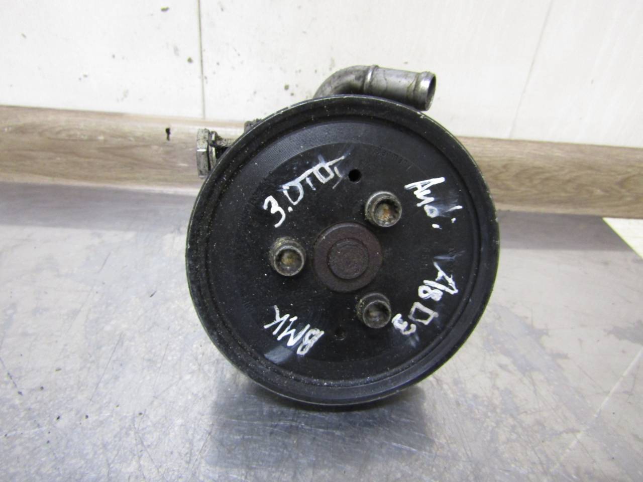 насос гидроусилителя руля Volkswagen Phaeton 1 поколение (2002 - 2008), 3.0 л., BMK, дизель, 3D0422154K, 3D0422154F - фото №1