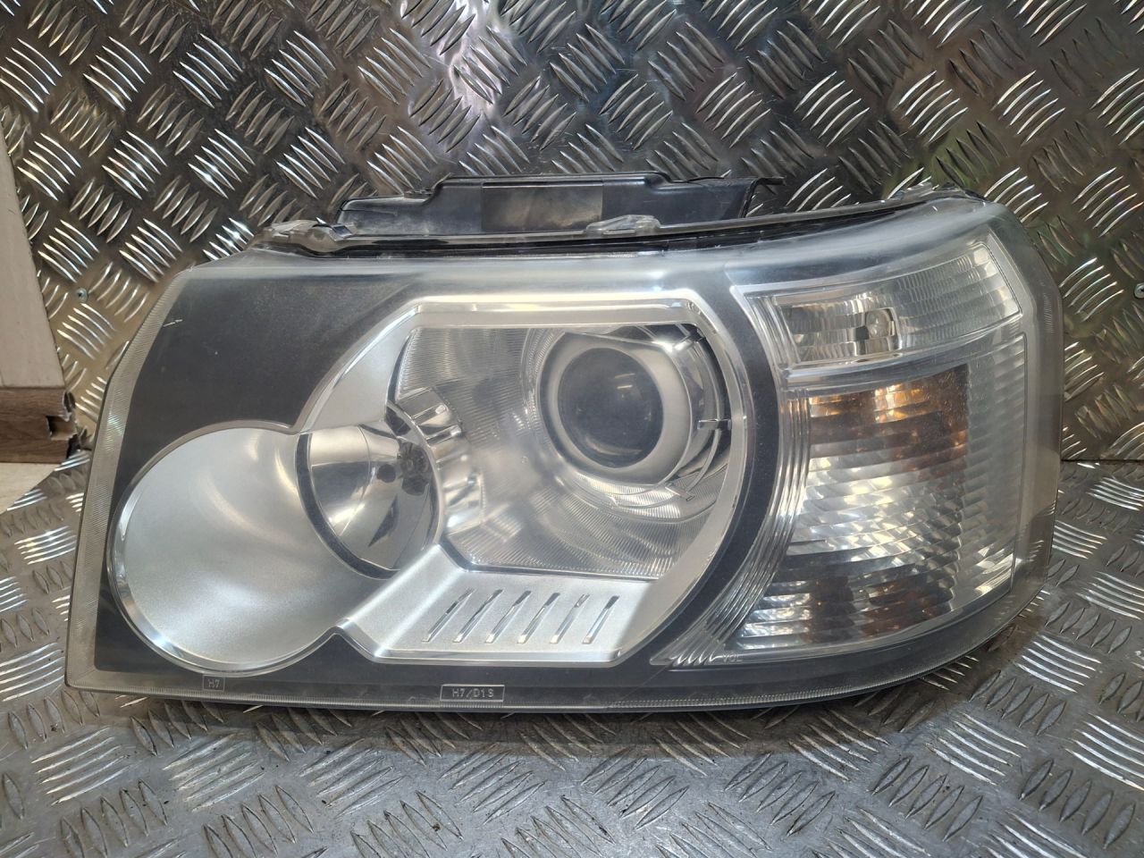 фара левая Land Rover Freelander 2 поколение L359 (2006 - 2010), LR008805 - фото №1