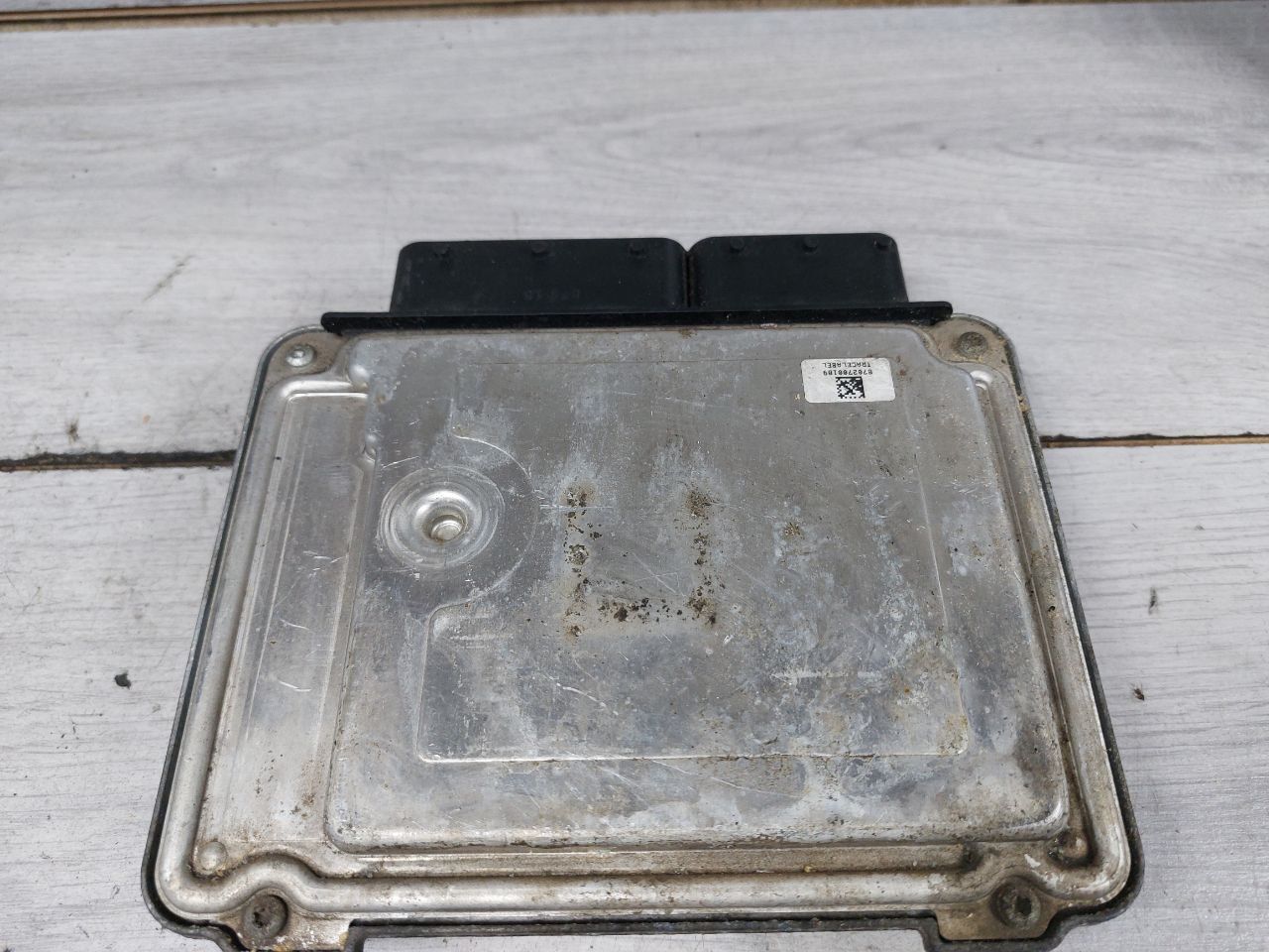 блок управления двигателем Chevrolet Captiva 1 поколение (2006 - 2011), 3.2 л., 10 HM, бензин, 92193637, 96878476 - фото №1