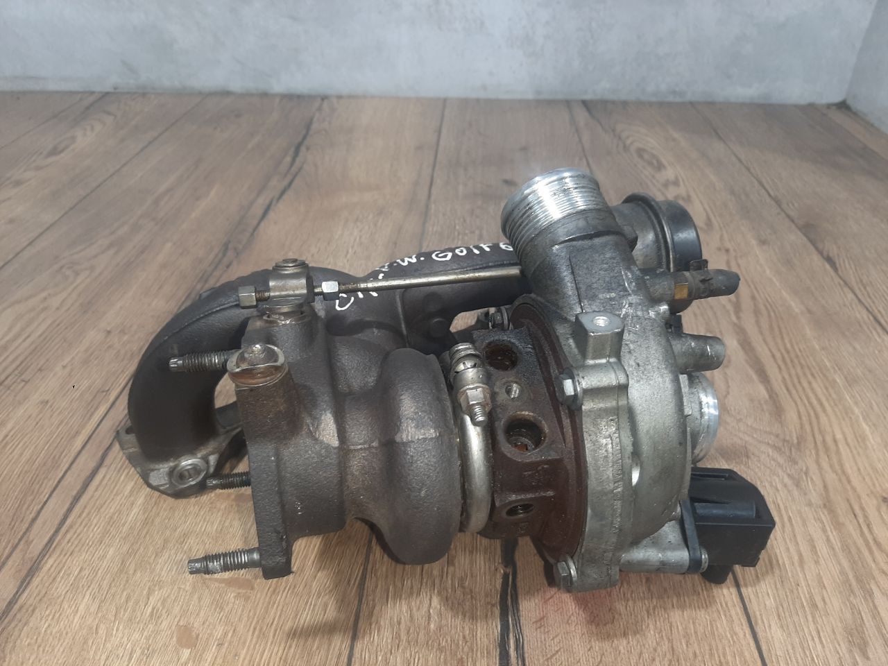 турбина Volkswagen Golf 6 поколение (2008 - 2012), 1.4 л., TSI, CAVD, бензин, 03C145701T, 03C145701B, 03C145701G, 03C145701K, 03C145701Q, 03C145702B, 03C145703A - фото №1