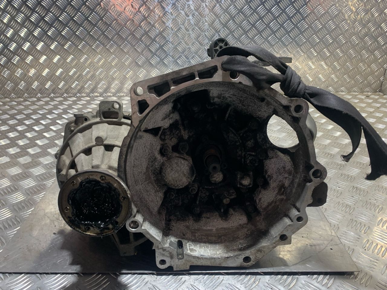 КПП механическая (МКПП) Volkswagen Passat B6 (2005 - 2010), 2.0 л., МКПП, 02S300046M, JYL, KVZ, MUH, GXV, JCP, MQ250, 02S300047E - фото №1