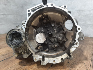 КПП механическая (МКПП) Volkswagen Golf 6 поколение (2008 - 2012), 1.4 л., TSI, CAVD, бензин, МКПП, передний привод, 02S300046P, KWB