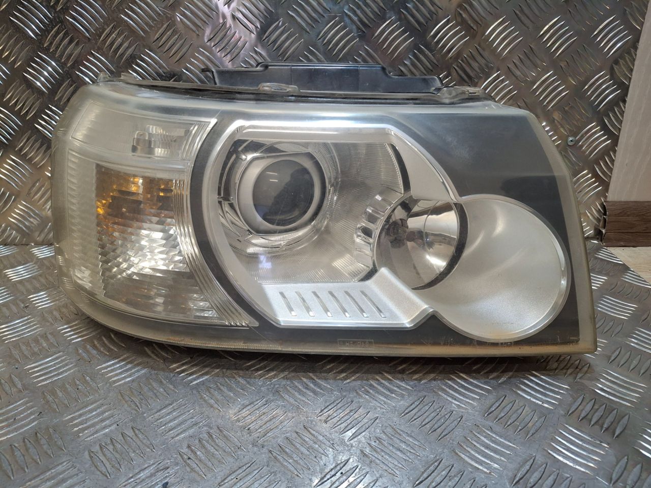 фара правая Land Rover Freelander 2 поколение L359 (2006 - 2010), LR014420 - фото №1