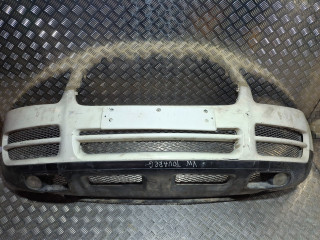 бампер передний Volkswagen Touareg 1 поколение (2002 - 2007), белый, 7L6807217AFGRU, 7L6807217R, 7L6807061L