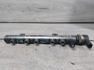 топливная рампа Jeep Grand Cherokee 4 поколение (2010 - 2013), 3.0 л., EXF, дизель, 68148329AA, 0445216044, 35022119G, 0281006209