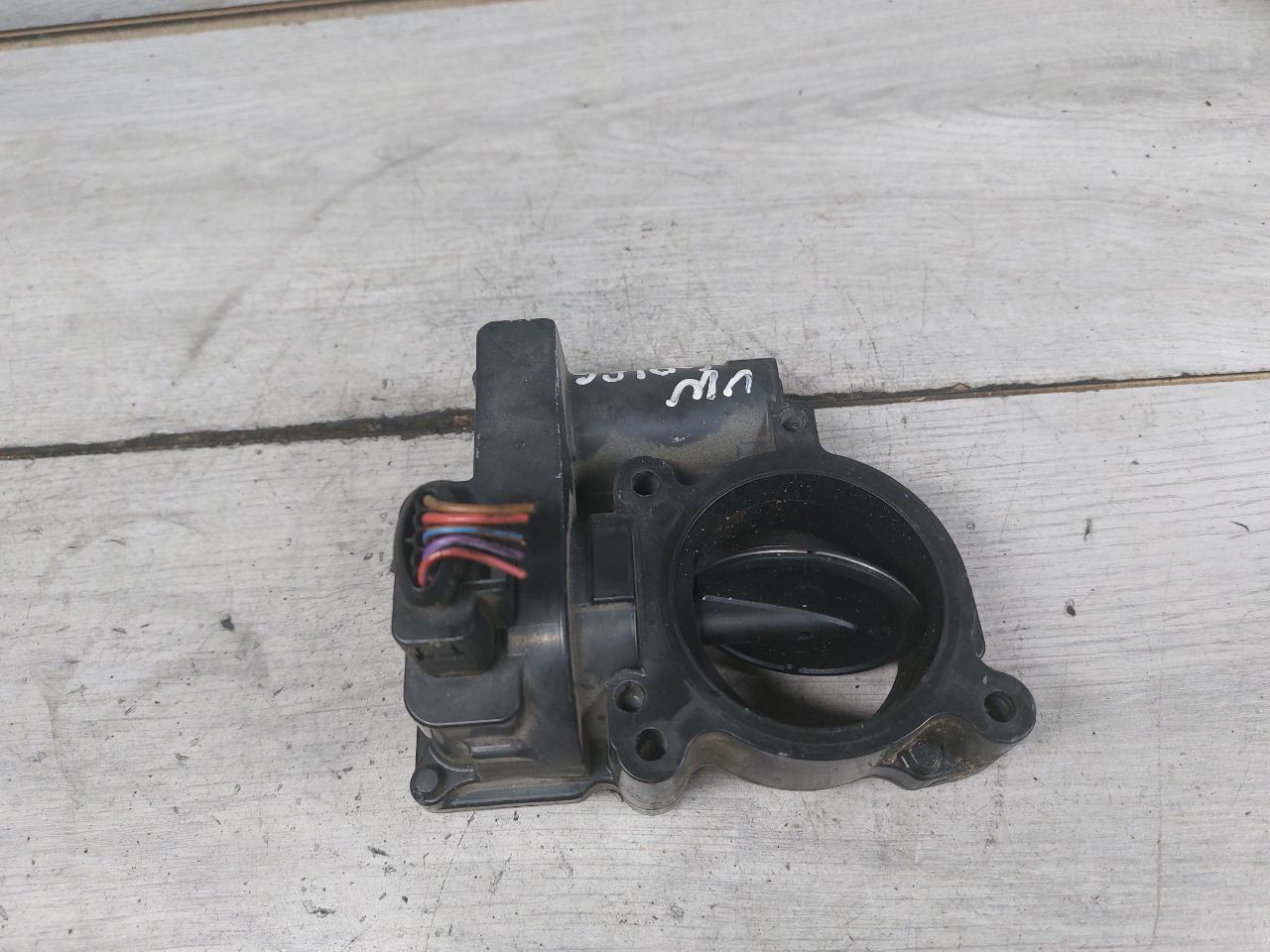 заслонка дроссельная Volkswagen Golf 5 поколение (2003 - 2009), 1.4 л., BLG, бензин, 03C128063A, A2C53104475, 03C128063B - фото №1