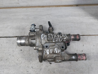 корпус термостата Chevrolet Cruze 1 поколение (2009 - 2012), 1.8 л., F18D4, бензин, 96984103, 55353311, 25199824, 25192230, 25192228