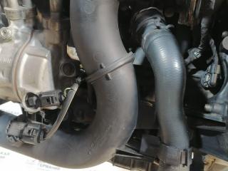 патрубок интеркулера Volkswagen Passat B8 2015, 1.8 л., CJSA, бензин, робот, 2t/c9x чёрный перламутр, седан, правый руль, 5Q0145770A