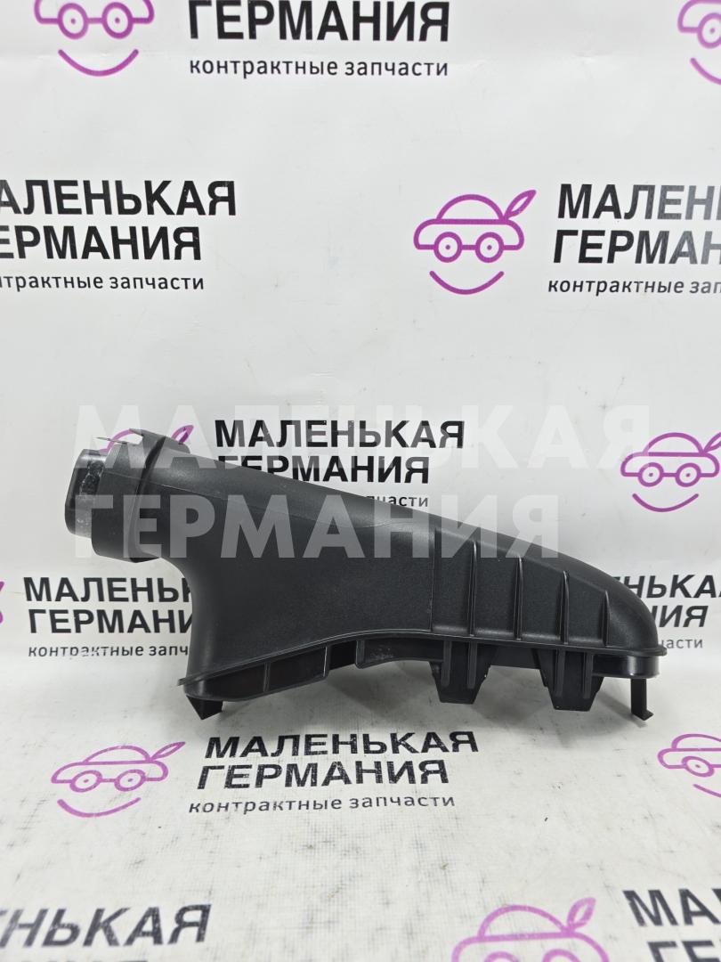 патрубок воздушного фильтра Mercedes-Benz A-Класс W176 (2012 - 2015), серый, правый руль, A2700900282 - фото №1