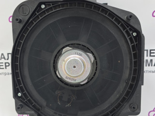 Динамик (сабвуфер) лев. BMW X1 F48 2017, 2.0 л., B48 A20 B, бензин, АКПП, синий mediterranblau c10, полный привод, правый руль, 65139275995, 9275995