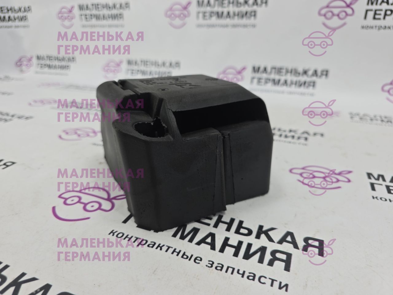 шумоизоляция (термозащита) BMW X1 F48 2017, 2.0 л., B48 A20 B, бензин, АКПП, alpinweiss 3 (300), полный привод, правый руль, 72117423980, 7423980 - фото №1