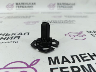 кронштейн радиатора BMW 5 серия G30/G31 G31 2017, 2.0 л., B48 B20 B, бензин, АКПП, alpinweiss 3 (300), универсал, правый руль, 17118482944, 8482944