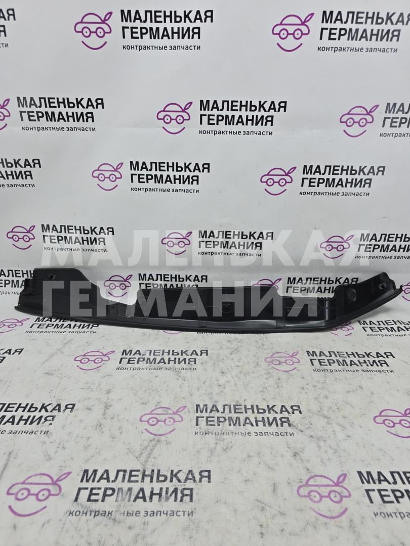 Уплотнитель перед. прав. BMW X1 F48 2017, 2.0 л., B48 A20 B, бензин, АКПП, alpinweiss 3 (300), полный привод, правый руль, 51767349644, 7349644 - фото №1