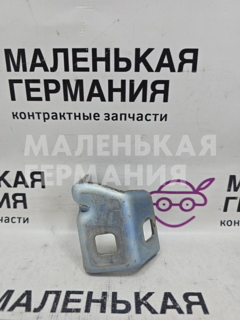 кронштейн (крепление) Mercedes-Benz A-Класс W176 (2012 - 2015), серый, правый руль, A2462410221 - фото №1