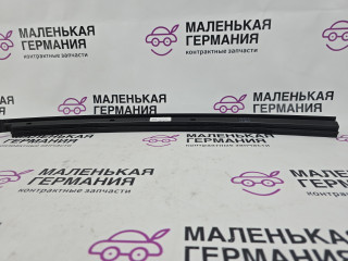направляющая стекла задней правой BMW 5 серия G30/G31 G30 2019, 4.4 л., N63 B44 C, бензин, АКПП, carbonschwarz metallic (416), седан, полный привод, 51357390142, 7390142