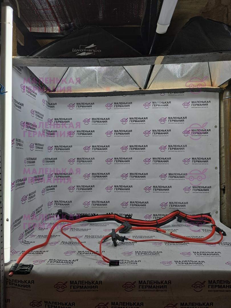 плюсовой провод аккумулятора BMW X1 F48 2016, 2.0 л., B47 C20 A, дизель, АКПП, alpinweiss 3 (300), передний привод, правый руль, 61139348675, 9348675, 61129367663, 9367663, 9130444, 6113100559 - фото №1