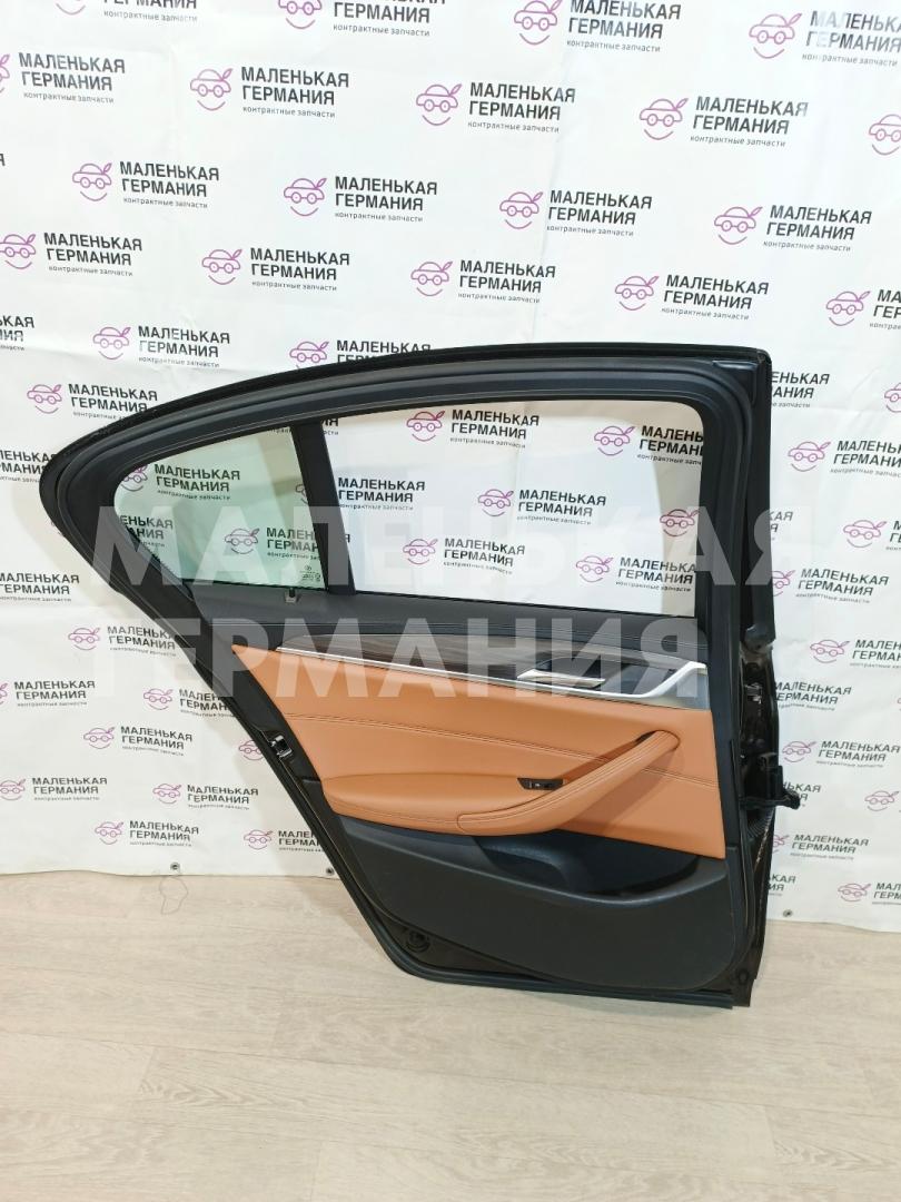 обшивка двери задняя левая BMW 5 серия G30/G31 G30 2017, 2.0 л., B48 B20 A, бензин, АКПП, b65 jatoba brown metallic, седан, задний привод, правый руль - фото №1