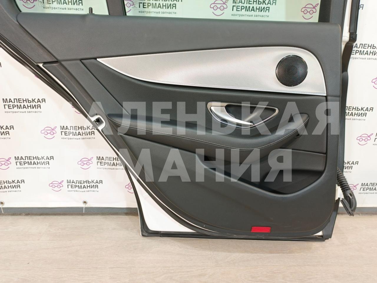 обшивка двери задняя левая Mercedes-Benz E-Класс W213/S213/C238/A238 2018, 2.0 л., M 274.920, бензин, АКПП, 149 polar white или polarweiss, седан, задний привод, правый руль, A21373071059K01 - фото №1