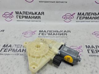 моторчик стеклоподъемника задний левый Volkswagen Passat B8 2015, 1.8 л., CJSA, бензин, робот, 2t/c9x чёрный перламутр, седан, правый руль, 5Q4959802D