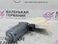 моторчик стеклоподъемника передний левый Volkswagen Passat B8 2015, 1.8 л., CJSA, бензин, робот, 2t/c9x чёрный перламутр, седан, правый руль, 5Q4959801B - фото №6