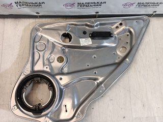 стеклоподъемник задний правый Mercedes-Benz E-Класс W212 [рестайлинг] W212 (2013 - 2016), 2.0 л., M 274.920, бензин, синий, седан, задний привод, правый руль, A1668200075, A2127600432