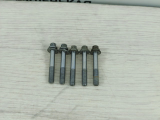 болт BMW 5 серия F07/F10/F11 F10 (2009 - 2013), 2.0 л., N47 D20 C, дизель, АКПП, седан, полный привод, 07129906677, 9906677