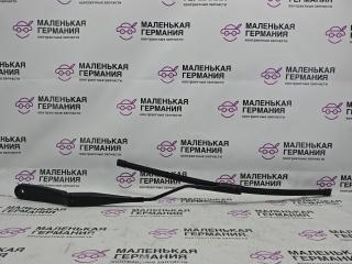 щеткодержатель (поводок стеклоочистителя, дворник) BMW X1 F48 2017, 2.0 л., B48 A20 B, бензин, АКПП, alpinweiss 3 (300), полный привод, правый руль, 61617360516, 7360516